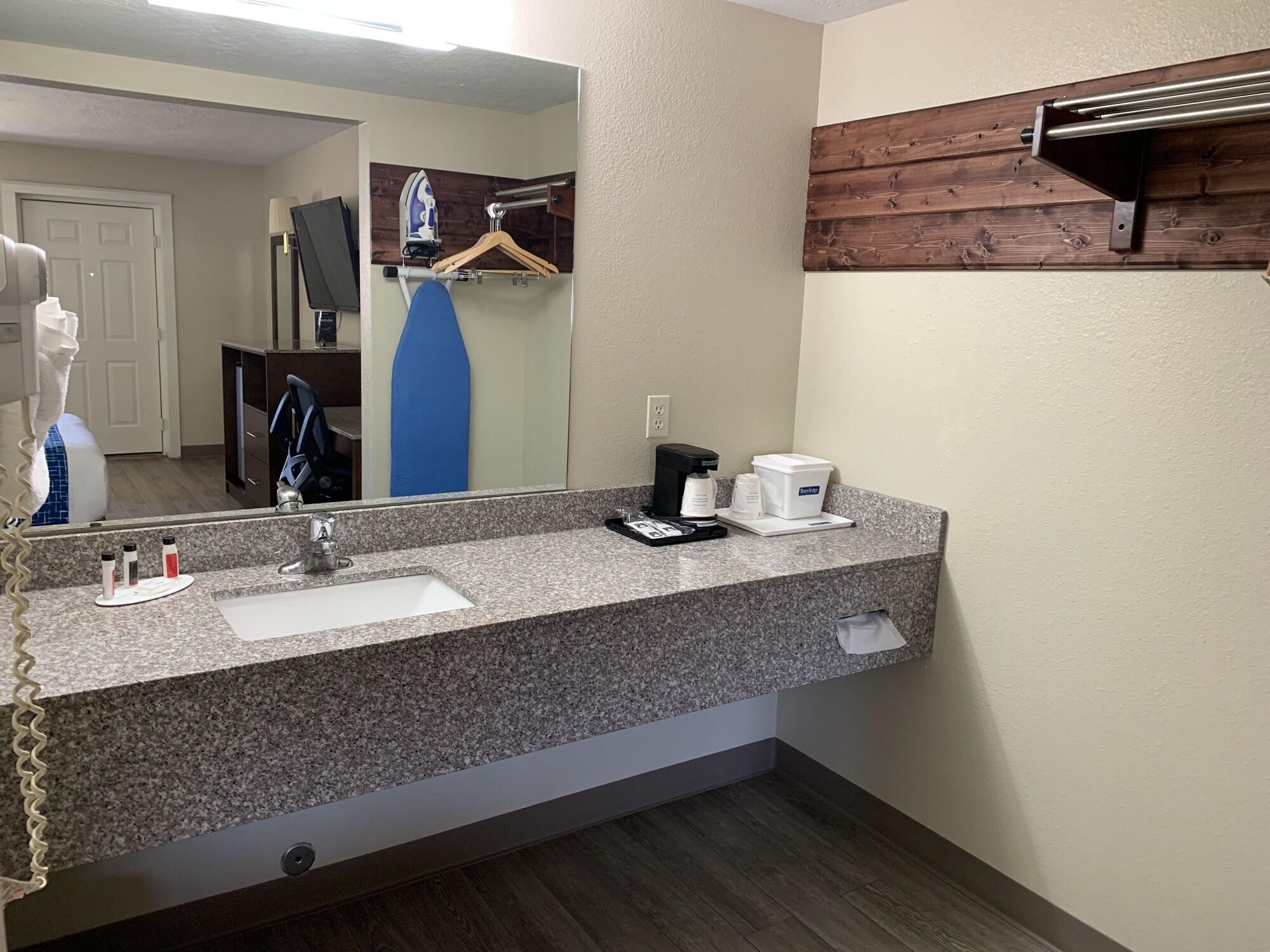 Travelodge By Wyndham Cedar City Extérieur photo